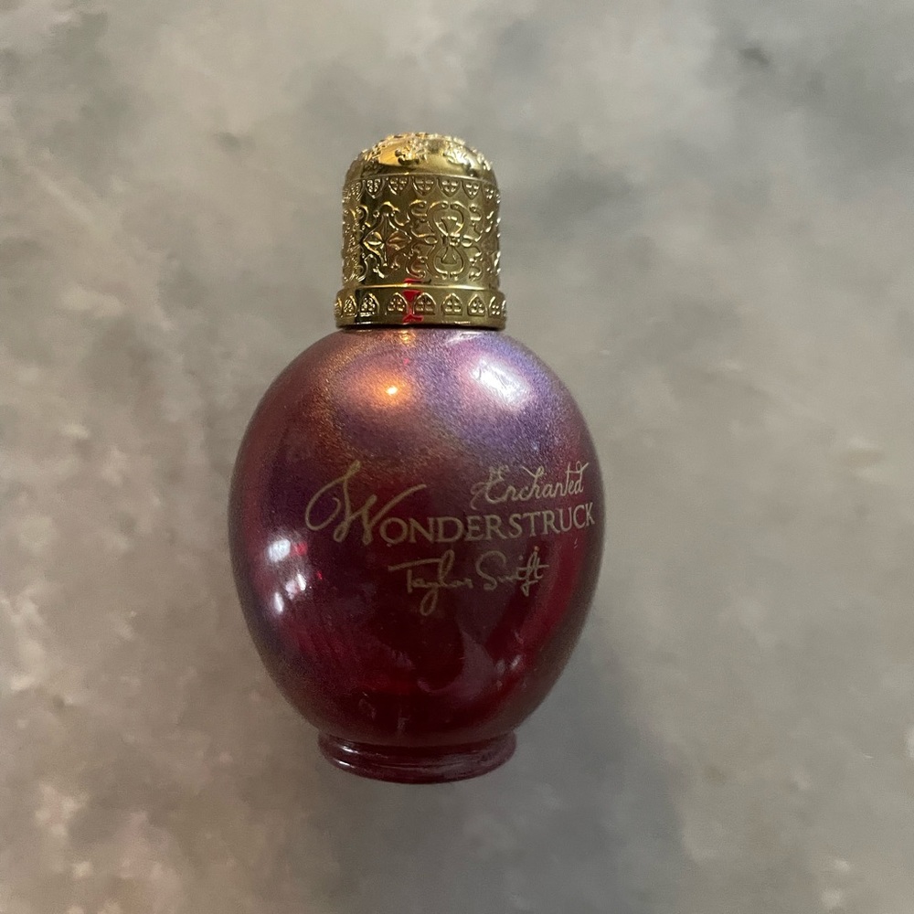 Taylor Swift ENCHANTED WONDERSTRUCK eau de parfum